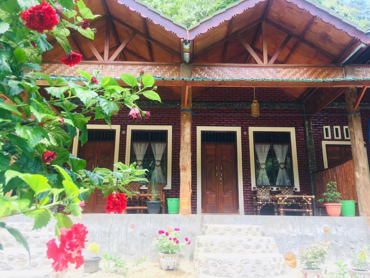 Sahnan Guest House Bukit Lawang Dış mekan fotoğraf
